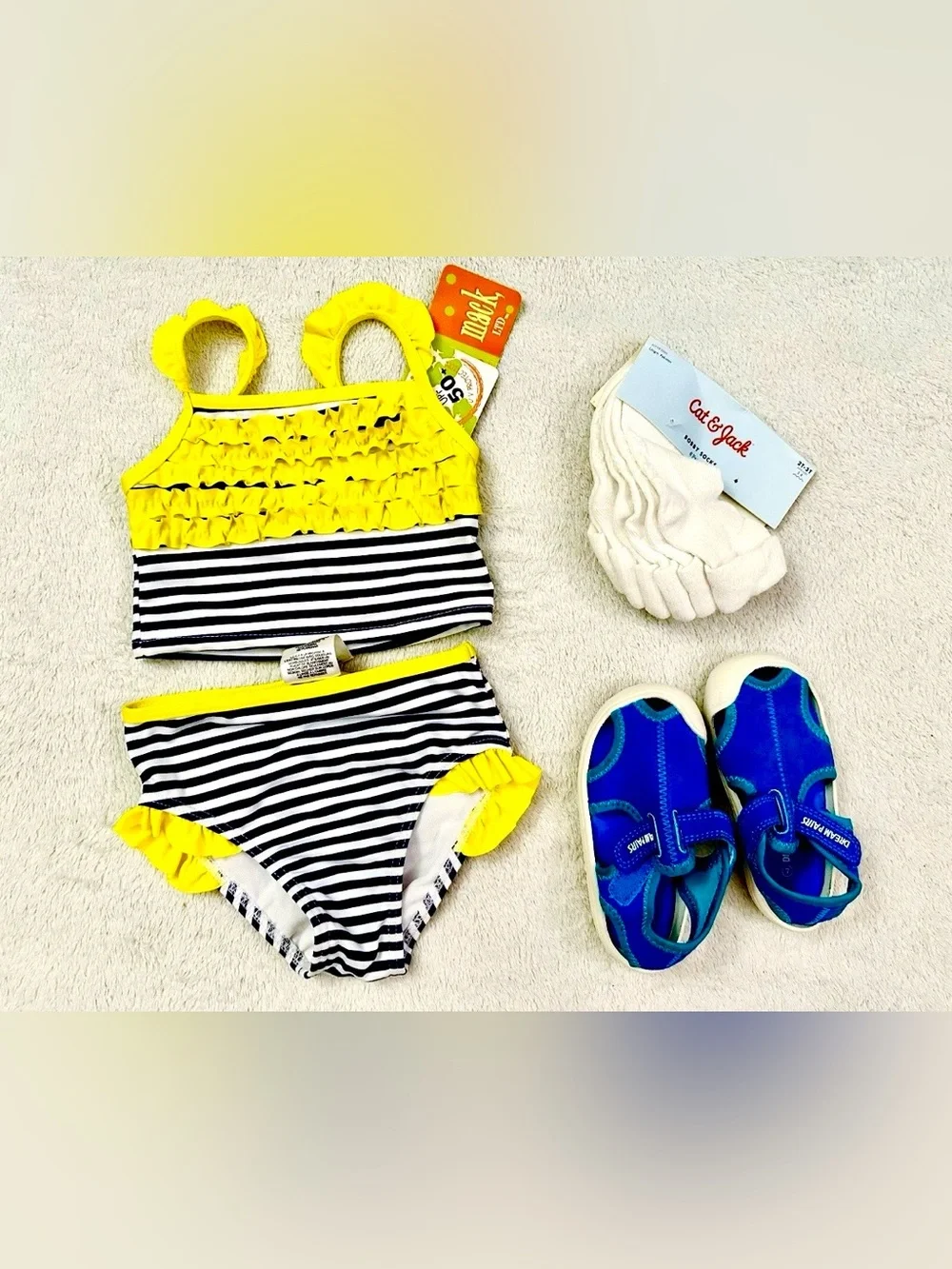 Very Cute Swimming Set Swimsuit Girls Size 24 Month Shoes Size 7